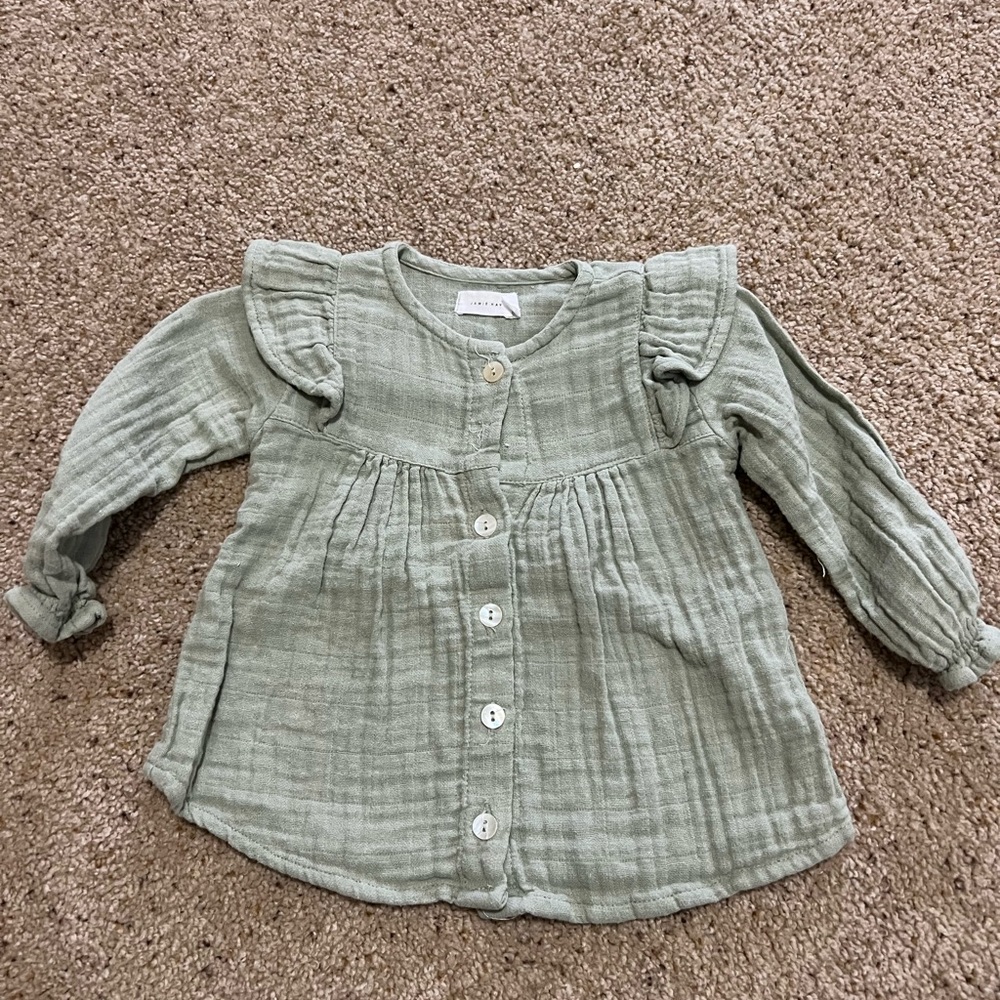 Jamie Kay Light Green Button Down Blouse